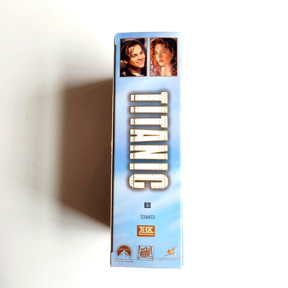 Titanic VHS 2-Tape Set 1997 Edition by Paramount, Directed by James Cameron - Picture 7 of 10